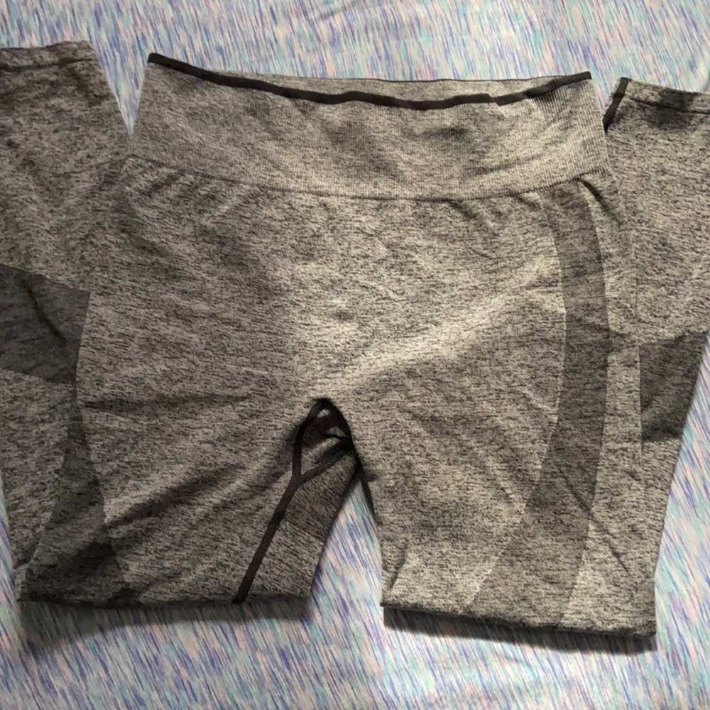 VS pink leggings